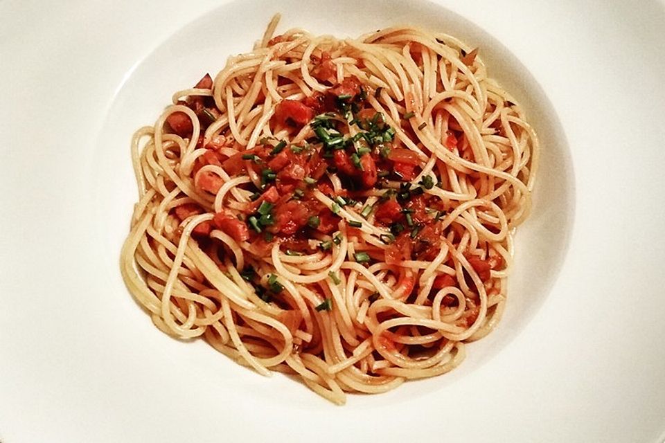 Spaghetti mit Südtiroler Specksauce