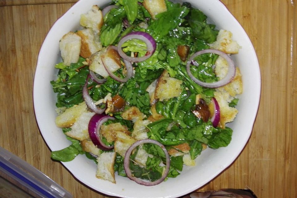 Hurmali ıspanak salatasi