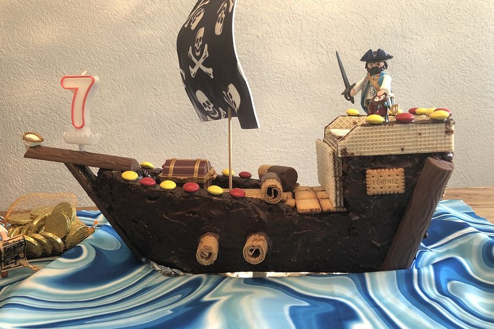 Piratenschiff-Geburtstags-Kuchen à la Dani