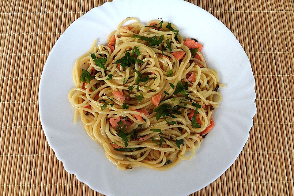 Spaghetti mit geräucherter  Lachsforelle