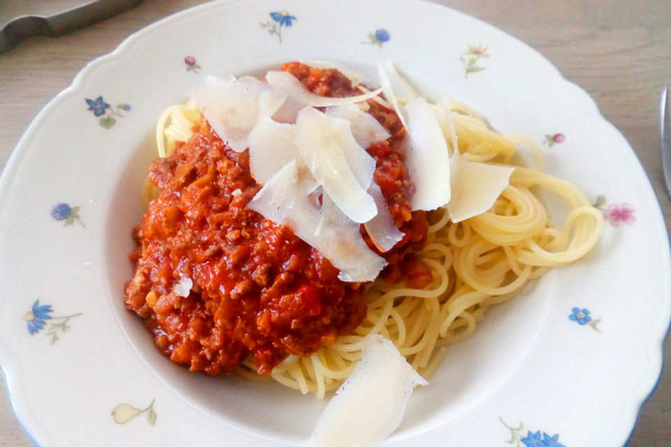 "Hackfleisch"-Sauce aus Tofu