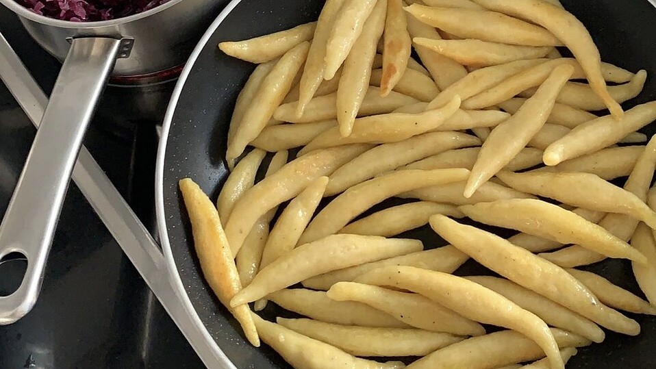 Schupfnudeln, selbstgemacht - mein Grundrezept von inwong Schupfnudeln, selbstgemacht - mein Grundrezept von inwong