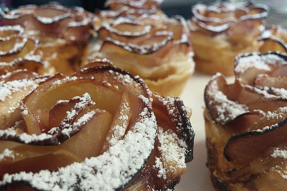 Blätterteig-Apfel-Rosen