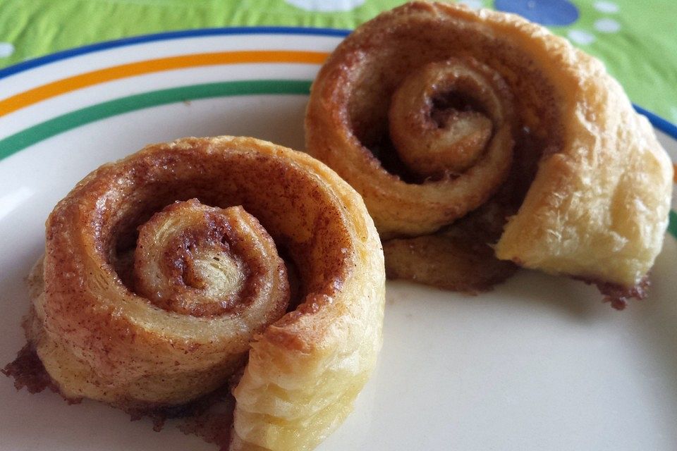 Mini-Croissant-Zimtschnecken à la BBQ-Pit