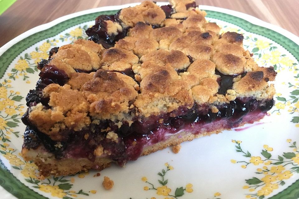 Aronia-Streuselkuchen