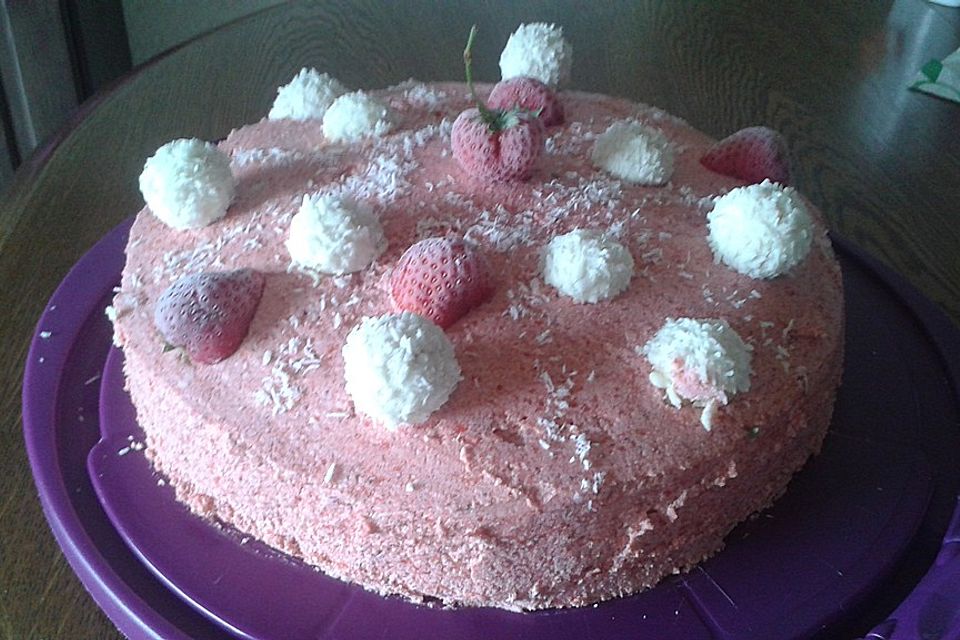 Erdbeer-Kokos-Torte