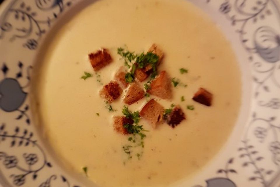 Tiroler Graukäsesuppe