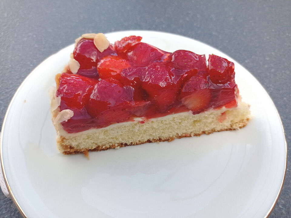 Einfacher Erdbeerkuchen mit Buttercreme| Chefkoch