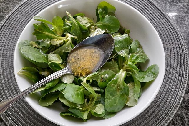 Senf-Honig-Dressing für Feldsalat von Pimpf1| Chefkoch