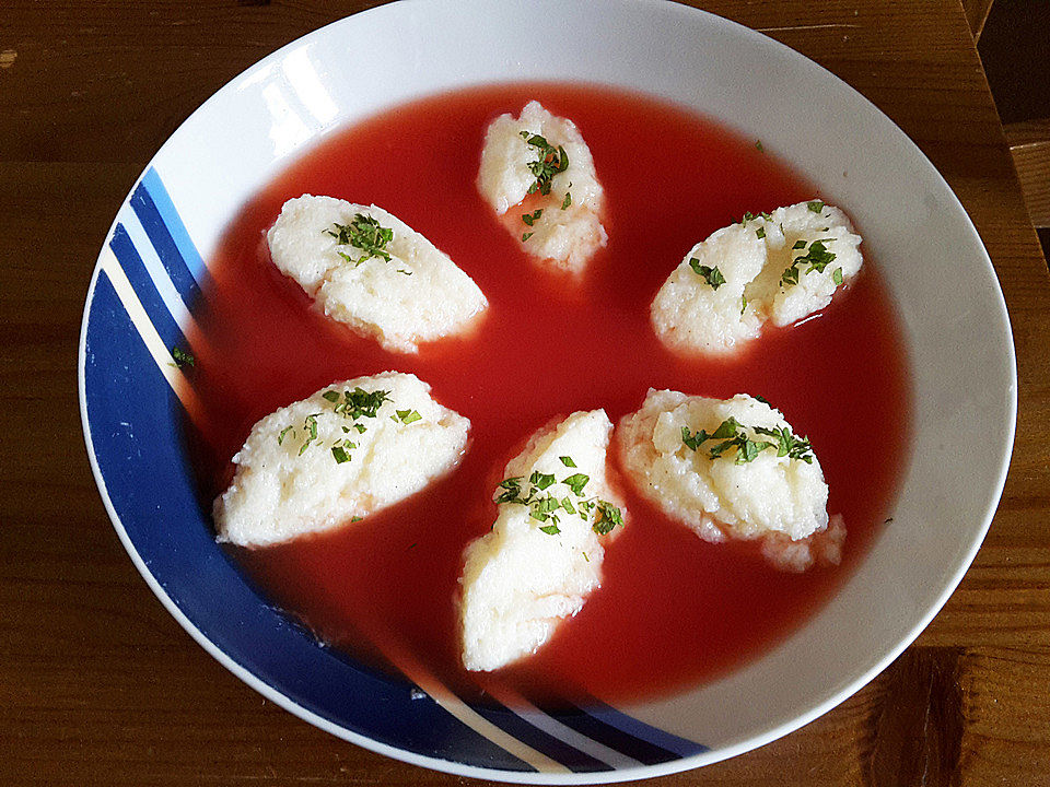 Kalte Melonensuppe mit Grießnockerl von SvenKochtYouTube| Chefkoch