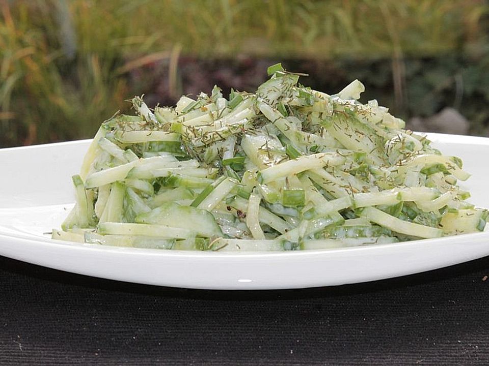 Salatgurke in Dressing mit isländischem Frischkäse von patty89 | Chefkoch