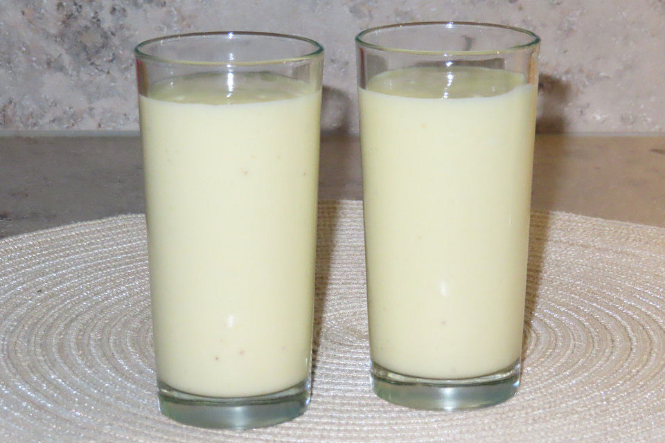 Bananen-Mango-Vanillemilch-Shake