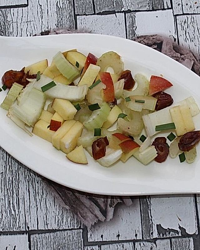 Stangensellerie-Apfel-Salat