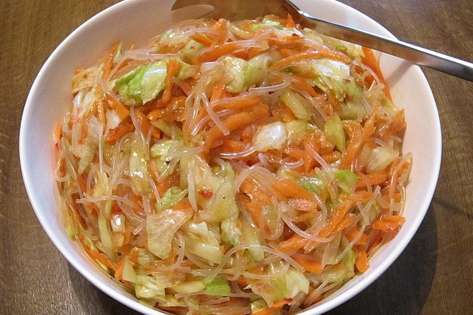 Asiatischer Glasnudelsalat