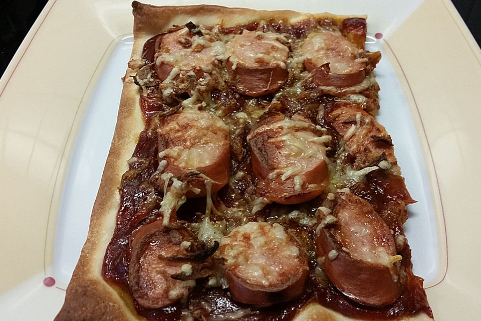 Flammkuchen Currywurst