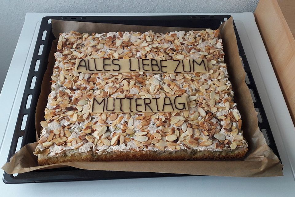 Rhabarberkuchen auf die fixe Art