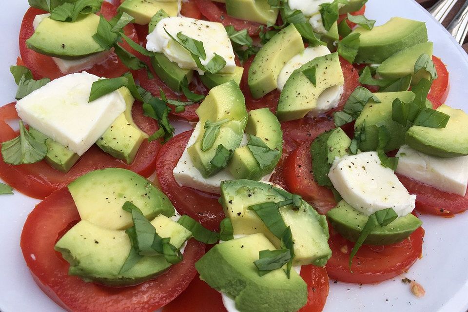 Avocado-Caprese