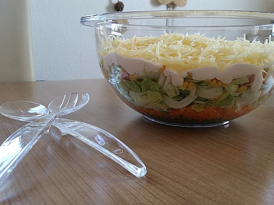 Schichtsalat auf Kerstins Art - Kochen Gut | kochengut.de
