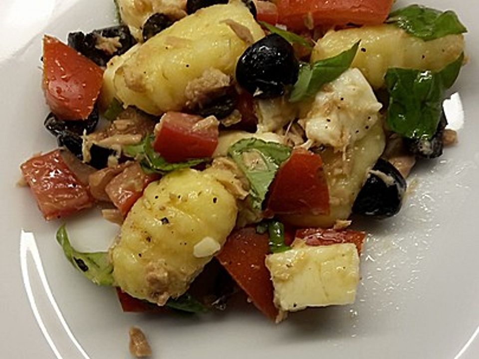 Gnocchi-Salat mit Thunfisch und Mozzarella von NiKiHB| Chefkoch