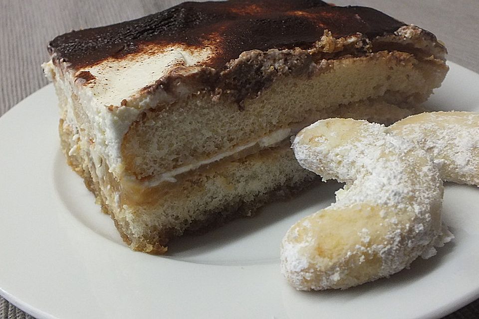 Weihnachtliches Apfeltiramisu mit Marzipan