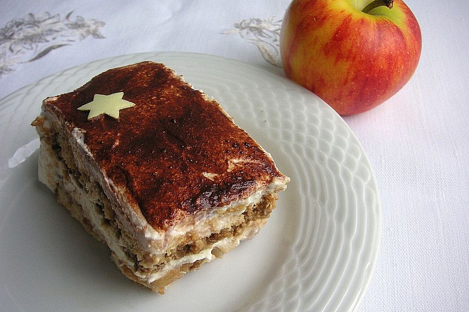 Weihnachtliches Apfeltiramisu mit Marzipan