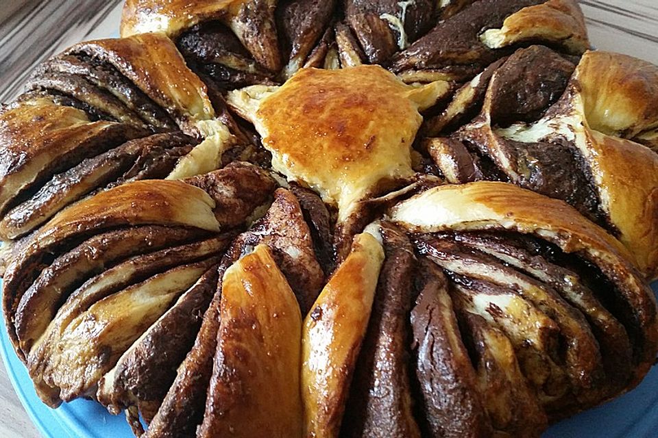 Nutella-Blume aus Brioche