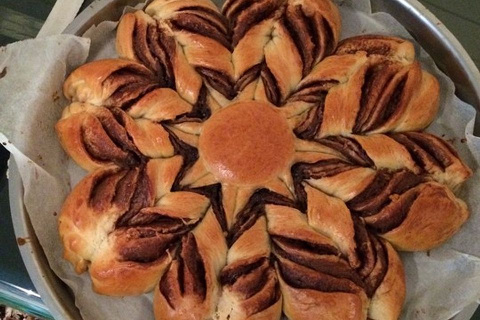 Nutella-Blume aus Brioche