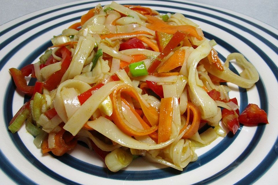 Asiatischer Nudelsalat Asiatischer Nudelsalat