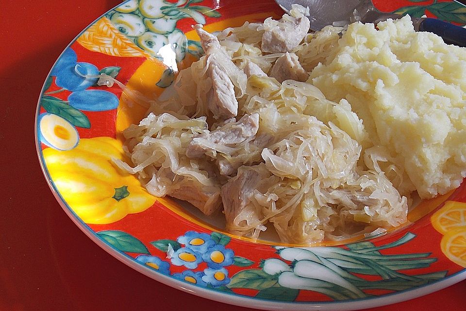 Blitzgulasch mit Sauerkraut