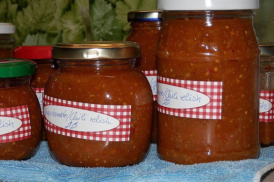 Pittys chili-scharfes Relish aus grünen Tomaten