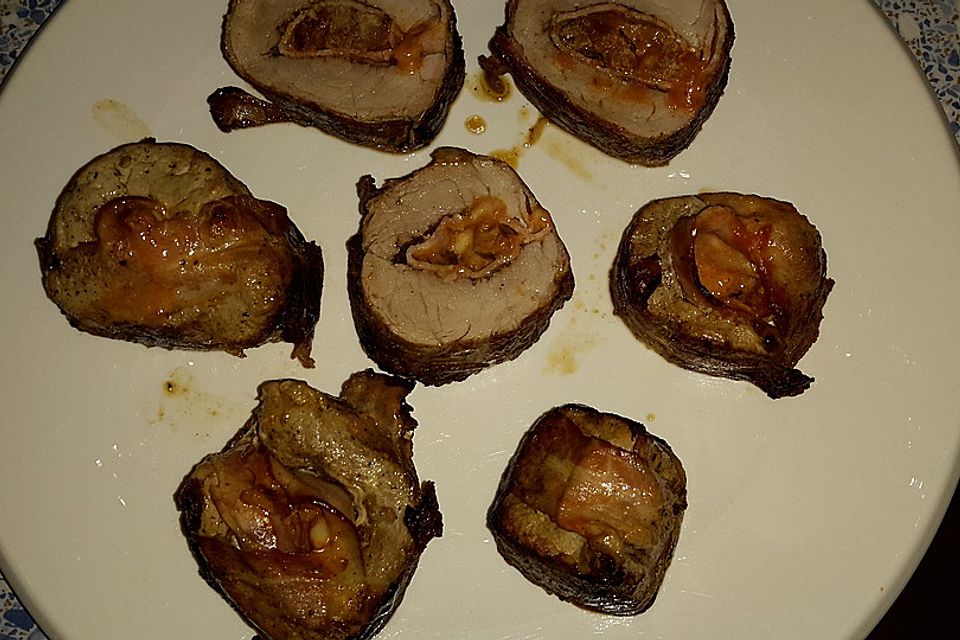 Gefülltes Bacon-Schweinefilet