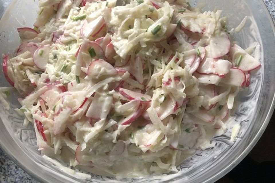 Kohlrabi-Radieschen-Salat