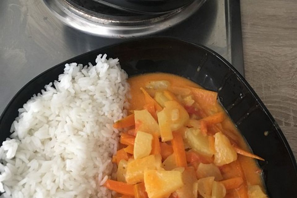 Veganes Thai-Curry mit Kokosmilch für Genießer