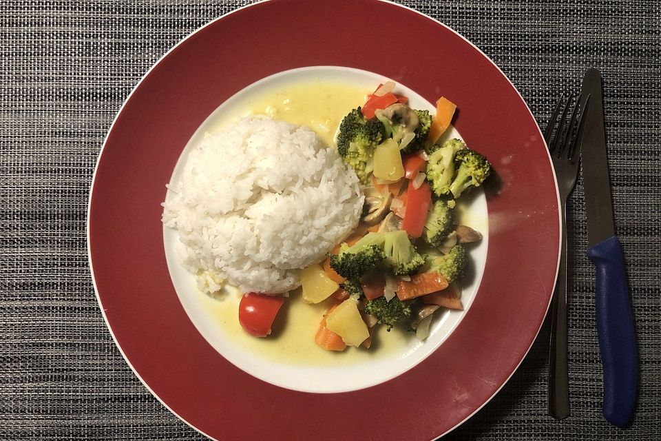 Veganes Thai-Curry mit Kokosmilch für Genießer