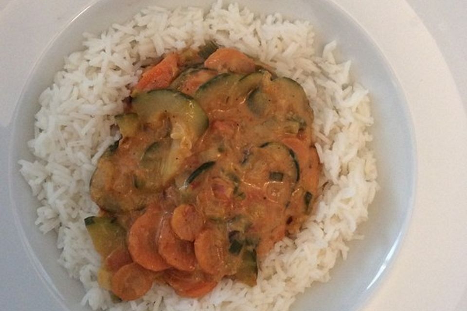 Veganes Thai-Curry mit Kokosmilch für Genießer