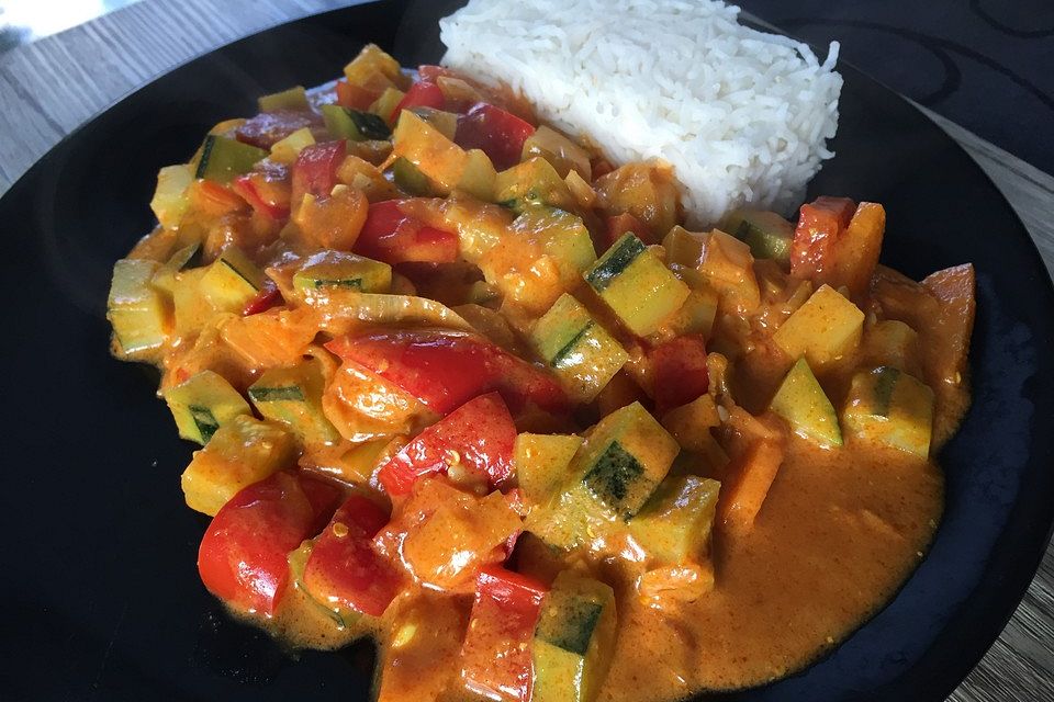 Veganes Thai-Curry mit Kokosmilch für Genießer