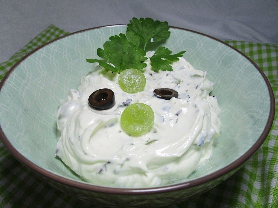Oliven-Trauben-Dip von petramartin| Chefkoch