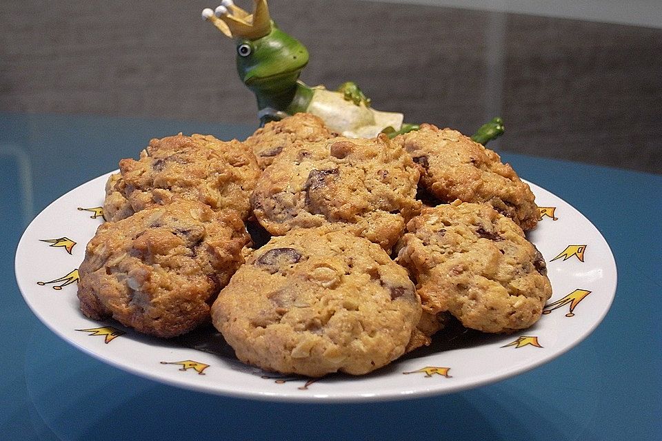 Urmelis Doppelschoko-Erdnussbuttercookies mit salzigen Erdnüssen