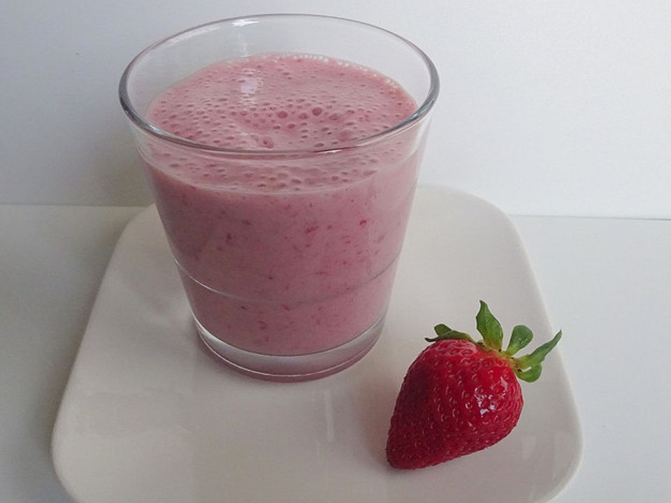 Veganer Erdbeer-Bananenshake von jessiemi81| Chefkoch