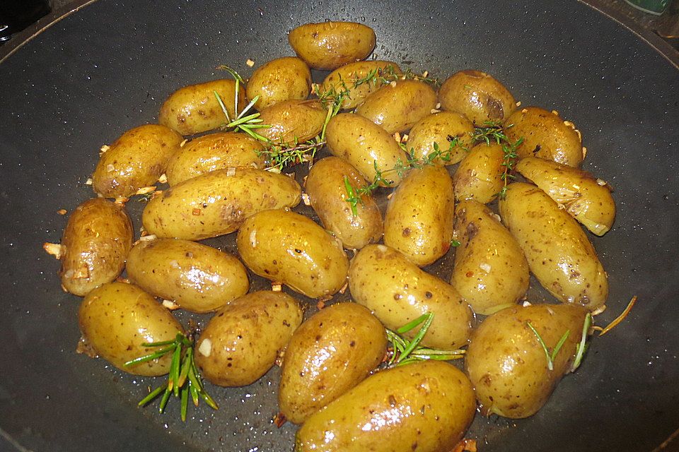 Bratkartoffeln auf mediterrane Art Bratkartoffeln auf mediterrane Art