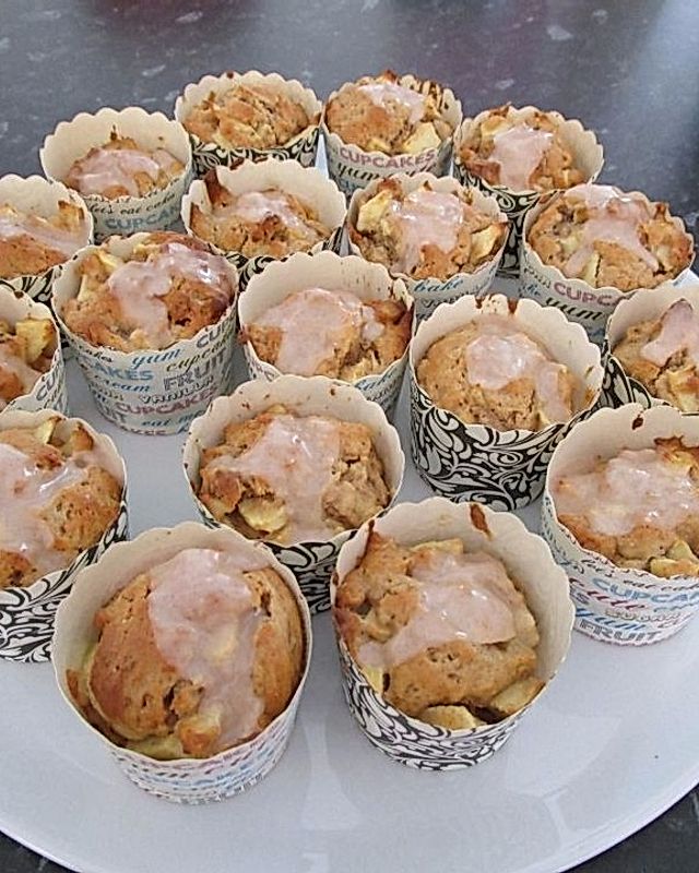 Apfel-Zimt-Nuss-Muffins