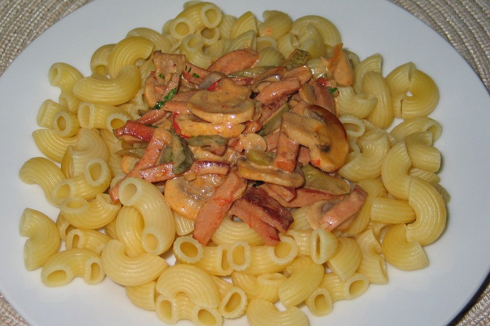 Wurstpfanne Stroganoff