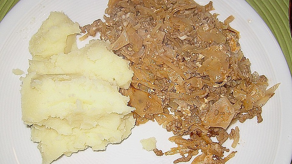 Weißkohl - Hackfleisch Auflauf von tikus| Chefkoch Weißkohl - Hackfleisch Auflauf von tikus| Chefkoch