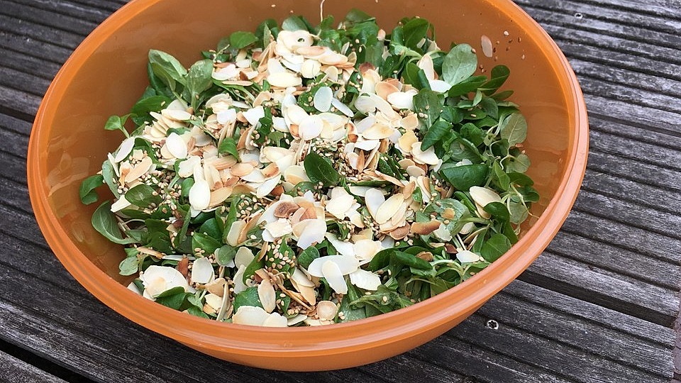 Feldsalat Mit Mandeln Und Sesam Von Gummb Chefkoch 