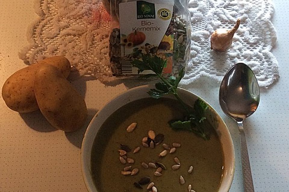 Mangold-Möhren-Kartoffel-Suppe