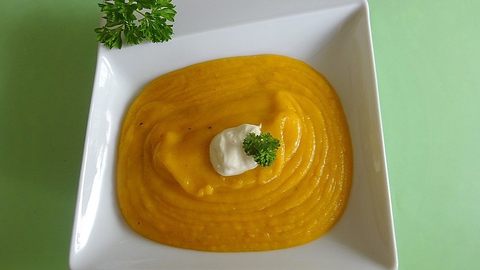 Cremig-fruchtige Kürbissuppe-image