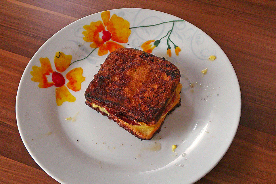 Schinken-Käsetoast aus der Pfanne