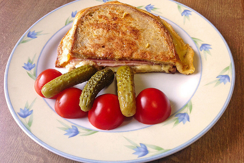 Schinken-Käsetoast aus der Pfanne