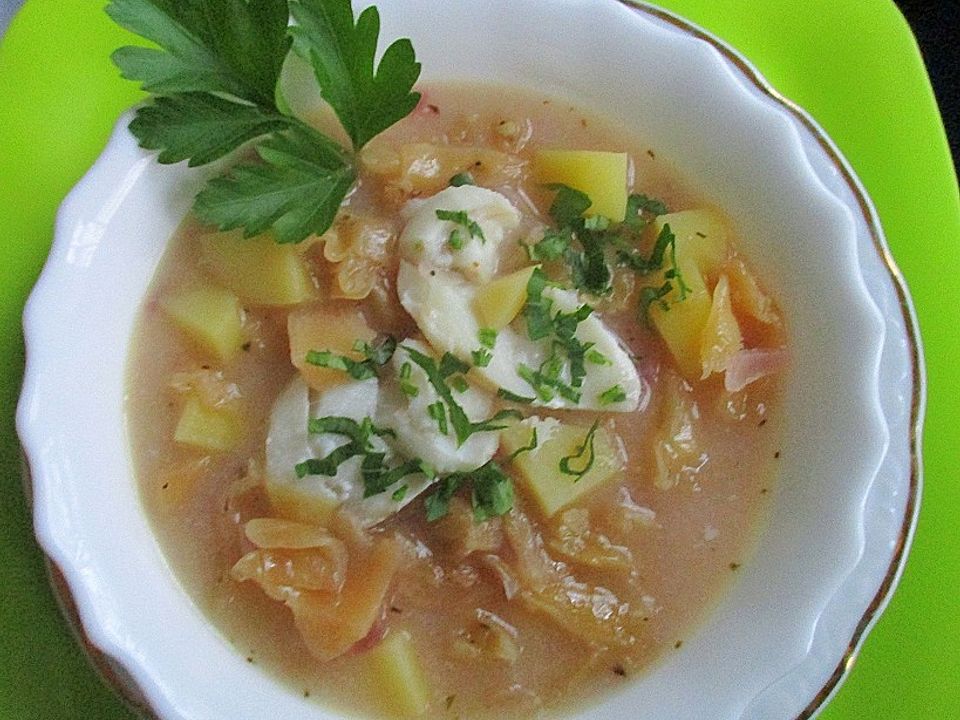 Kabeljau-Suppe mit Kartoffeln und Weißkohl von movostu| Chefkoch