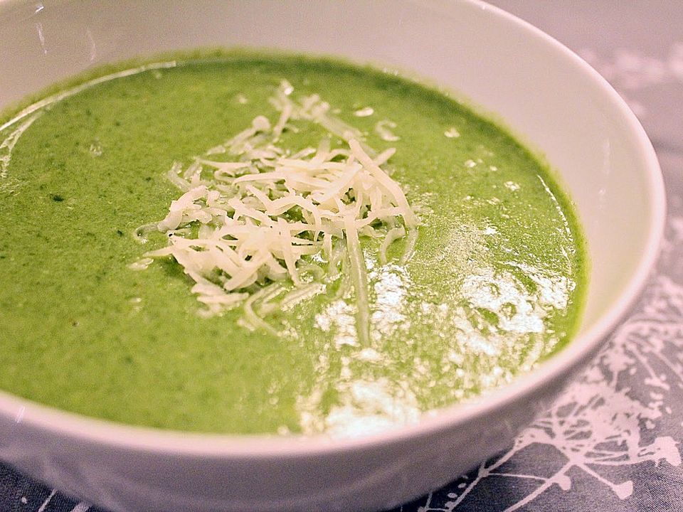 Brokkoli-Käse-Suppe von Toooower| Chefkoch